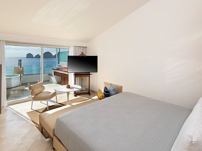 Extra ME+ Junior Suite Beach Front & Hot Tub