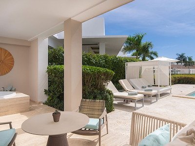 Family Concierge Master Suite Swim Up