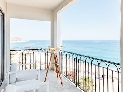 Governor Sutie One Bedroom Oceanfront