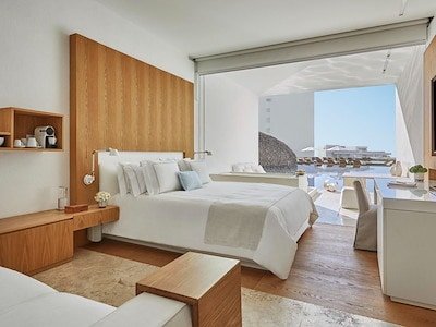 Partial Ocean View King bed