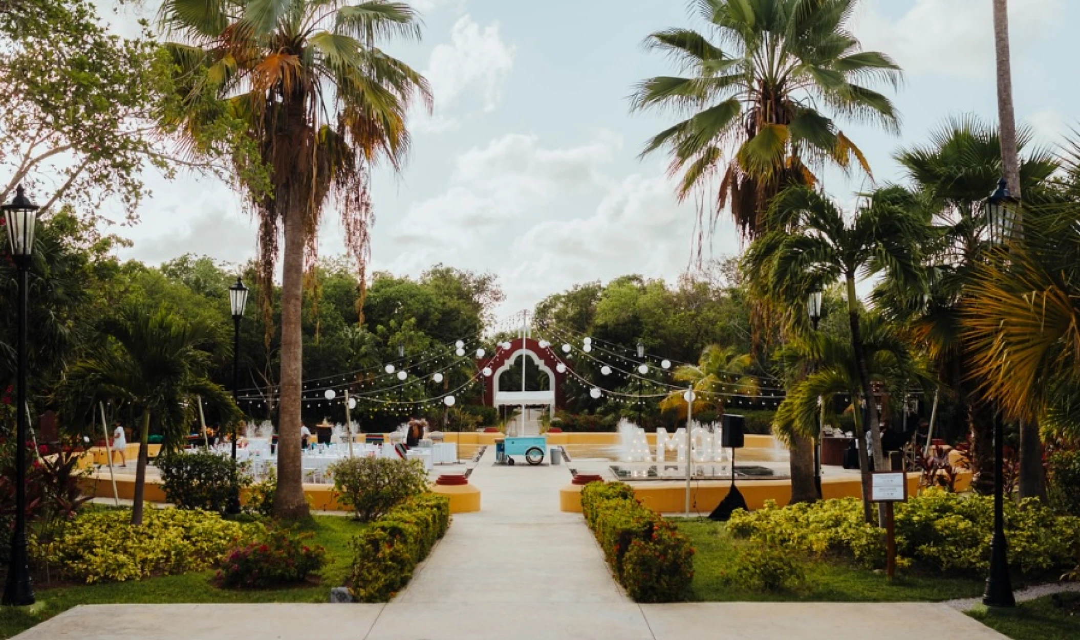 Las Fuentes (The Fountains Terrace)