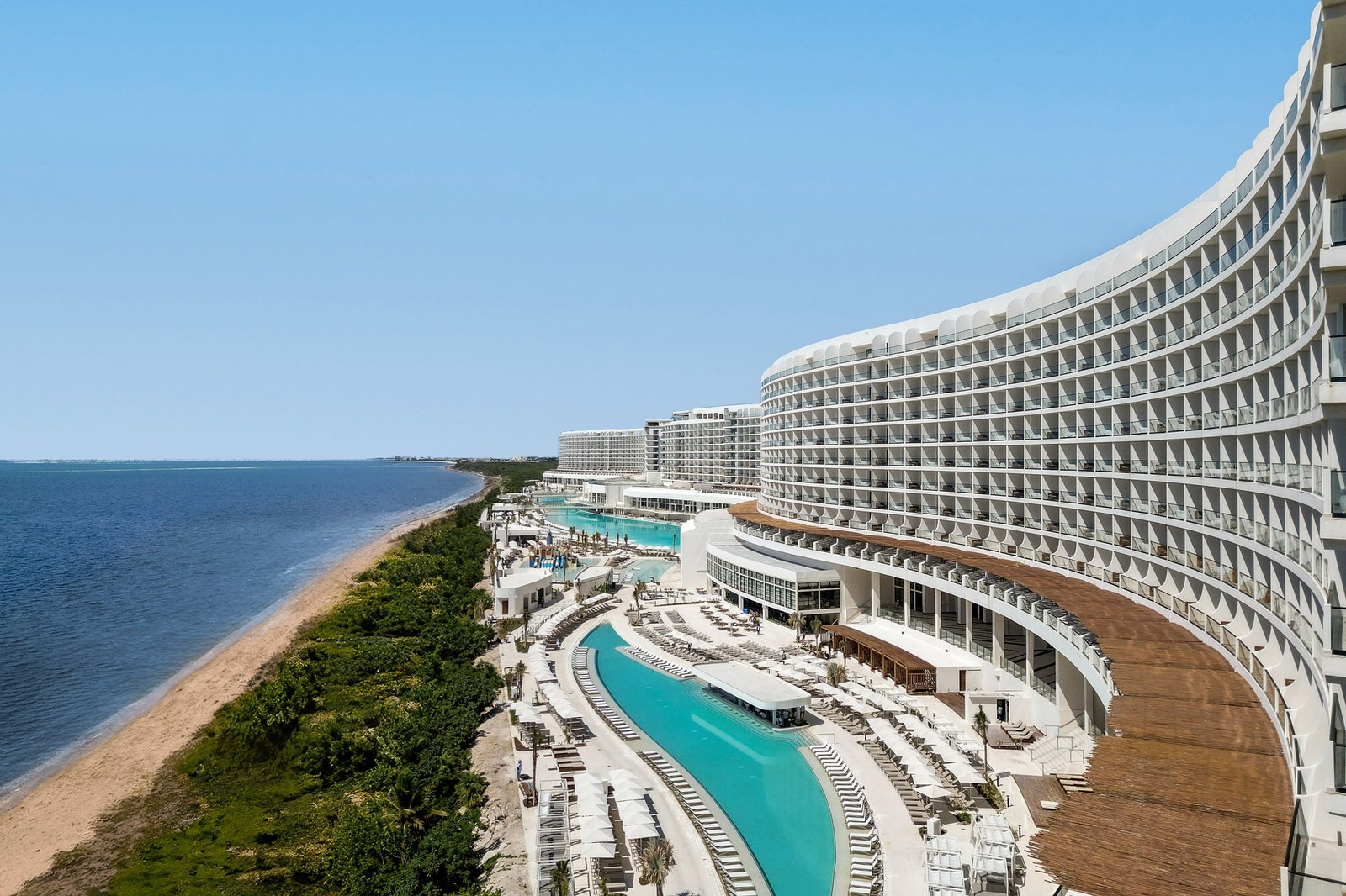 AVA Resort Cancún oceanfront