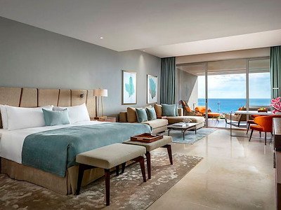 Ambassador Pool Suite