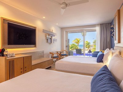 Luxury Junior Suite Swim Out Ocean Front Diamond Club