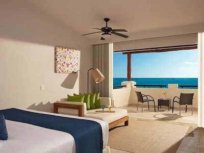 Club Junior Suite Ocean Front Double