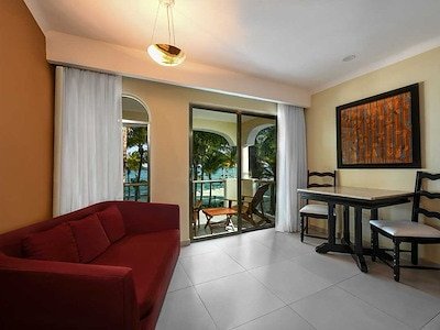 Beachfront Junior Suite
