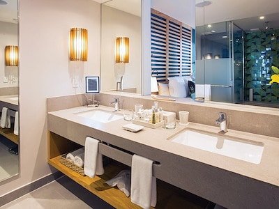 Preferred Club Presidential Suite