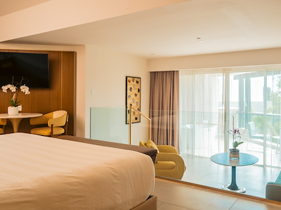 Caribbean Suite King Bed & Sofa Bed