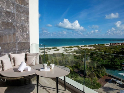 Loft Suite Jacuzzi Terrace Beachside Ocean View