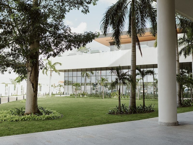 Marina Lawn