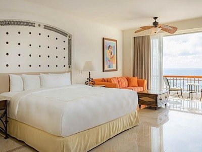 Junior Suite Ocean View King
