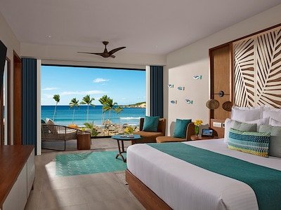 Preferred Club Master Suite Ocean Front