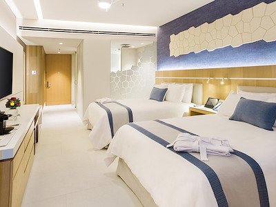 Preferred Club Family Connecting Suite