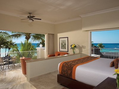 Preferred Club Honeymoon Suite Oceanfront