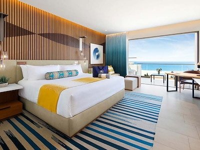 Rock Royalty Ocean View King