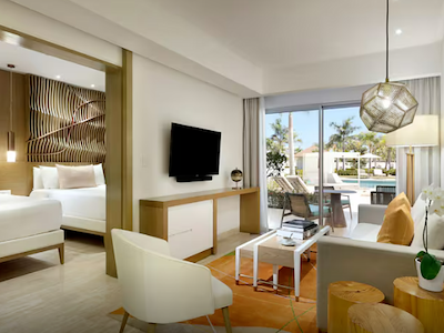 Two Bedroom Master Suite Swim Up