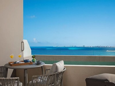 Preferred Club Deluxe Ocean View Plunge Pool King