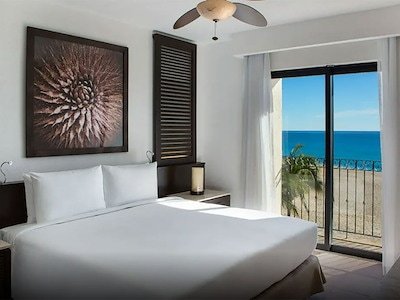 Ocean Front King