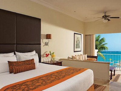 Preferred Club Junior Suite Ocean Front King