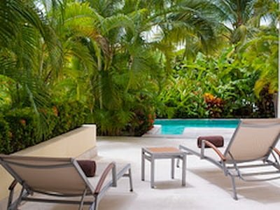 Junior Suite Swim Out Double