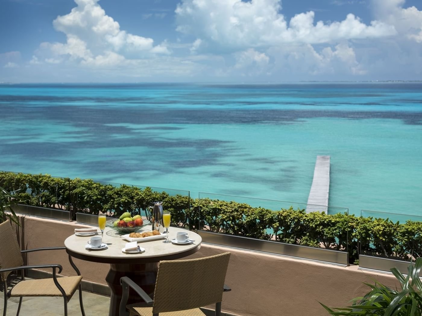 Infinite Ocean Front Honeymoon Master Suite