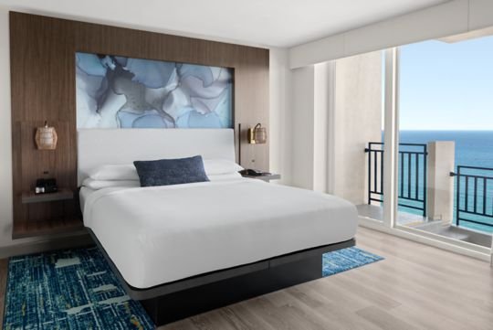 1 Bedroom Executive Suite, 1 King, Ocean View (Main Tower)