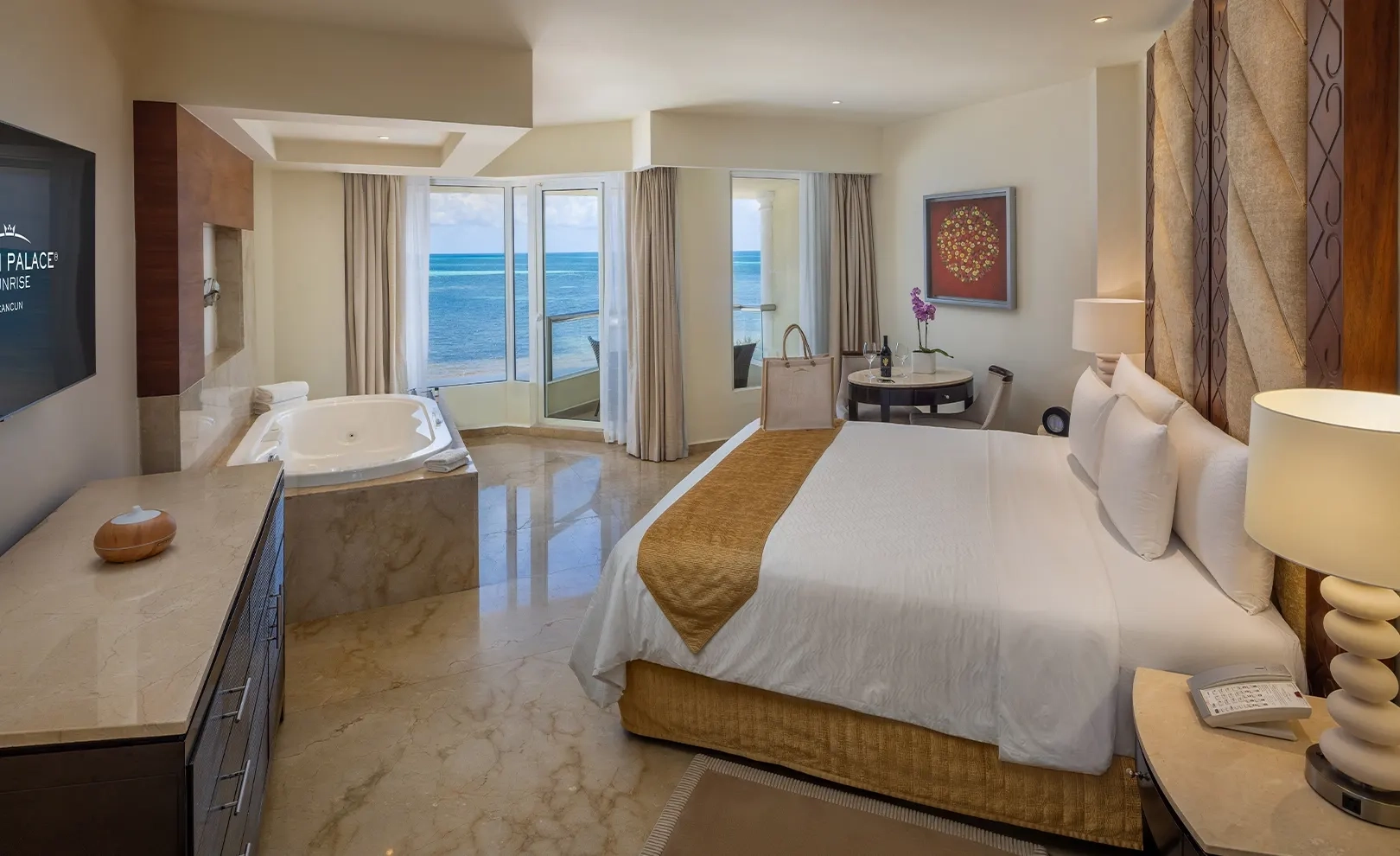Superior Governor Suite
