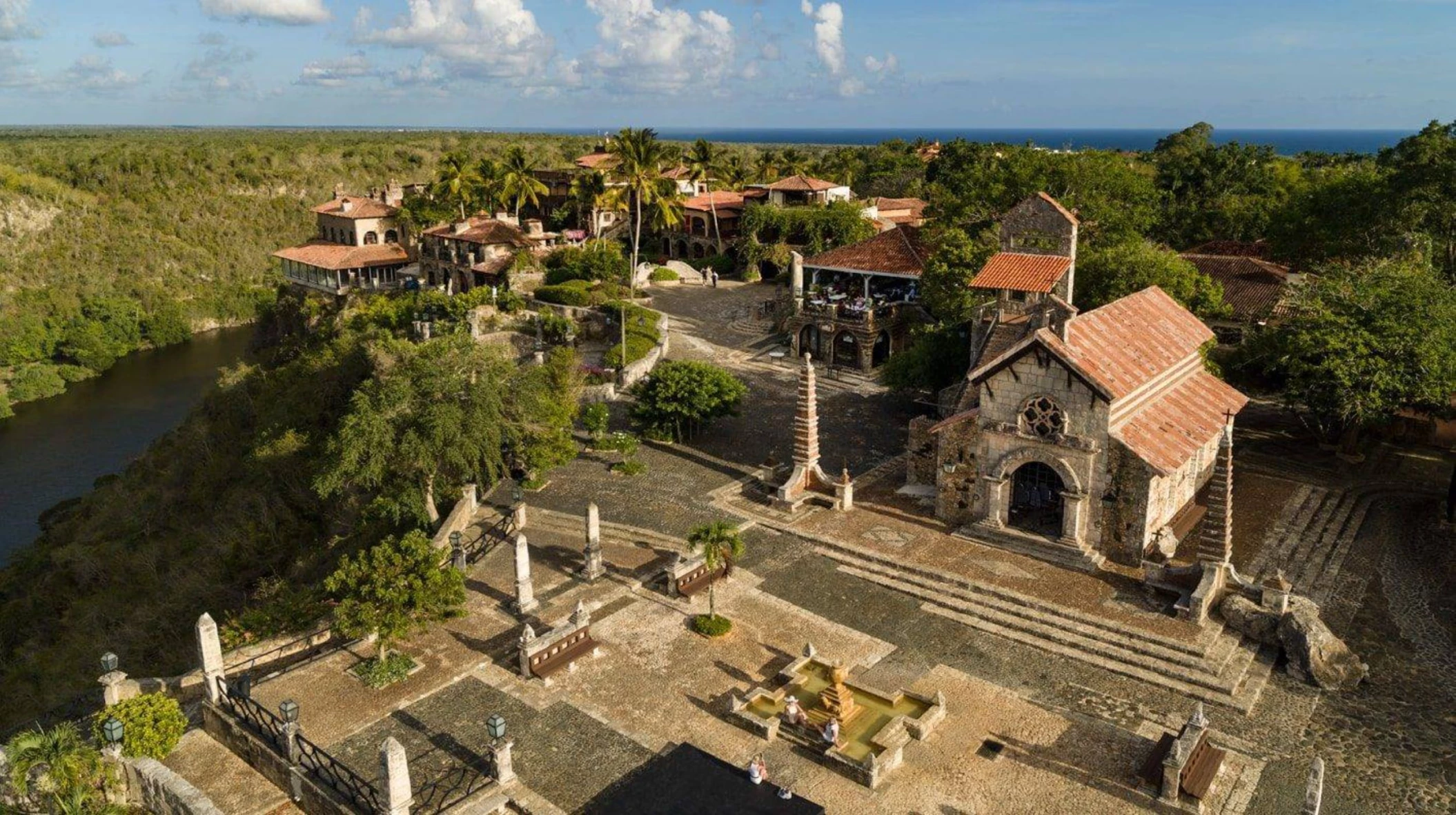 Chavon Plaza