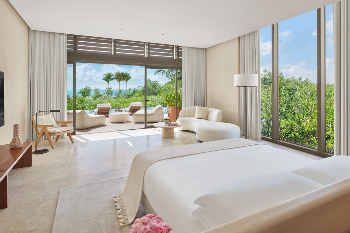 4 Bedroom Beachfront