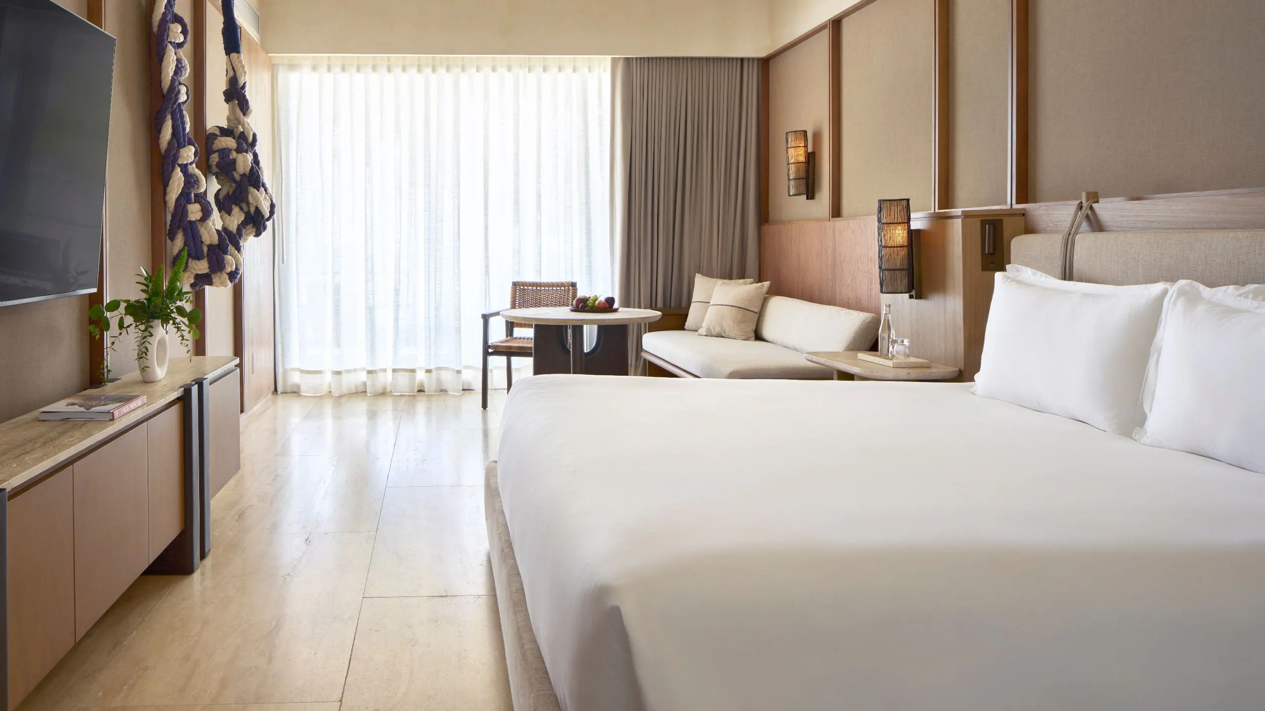 Lagoon Skyview Suite (with Plunge Pool)