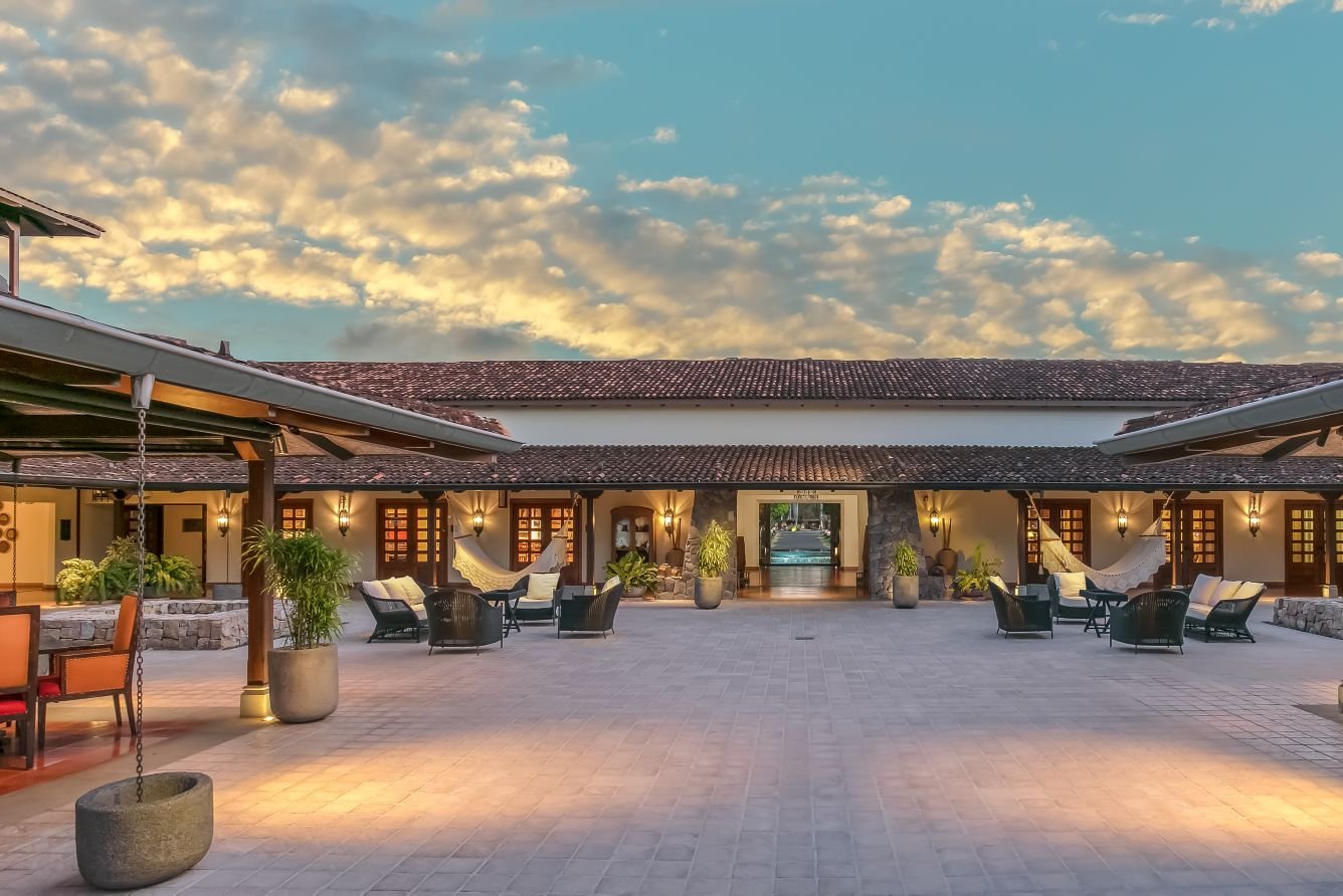Colonial Courtyard