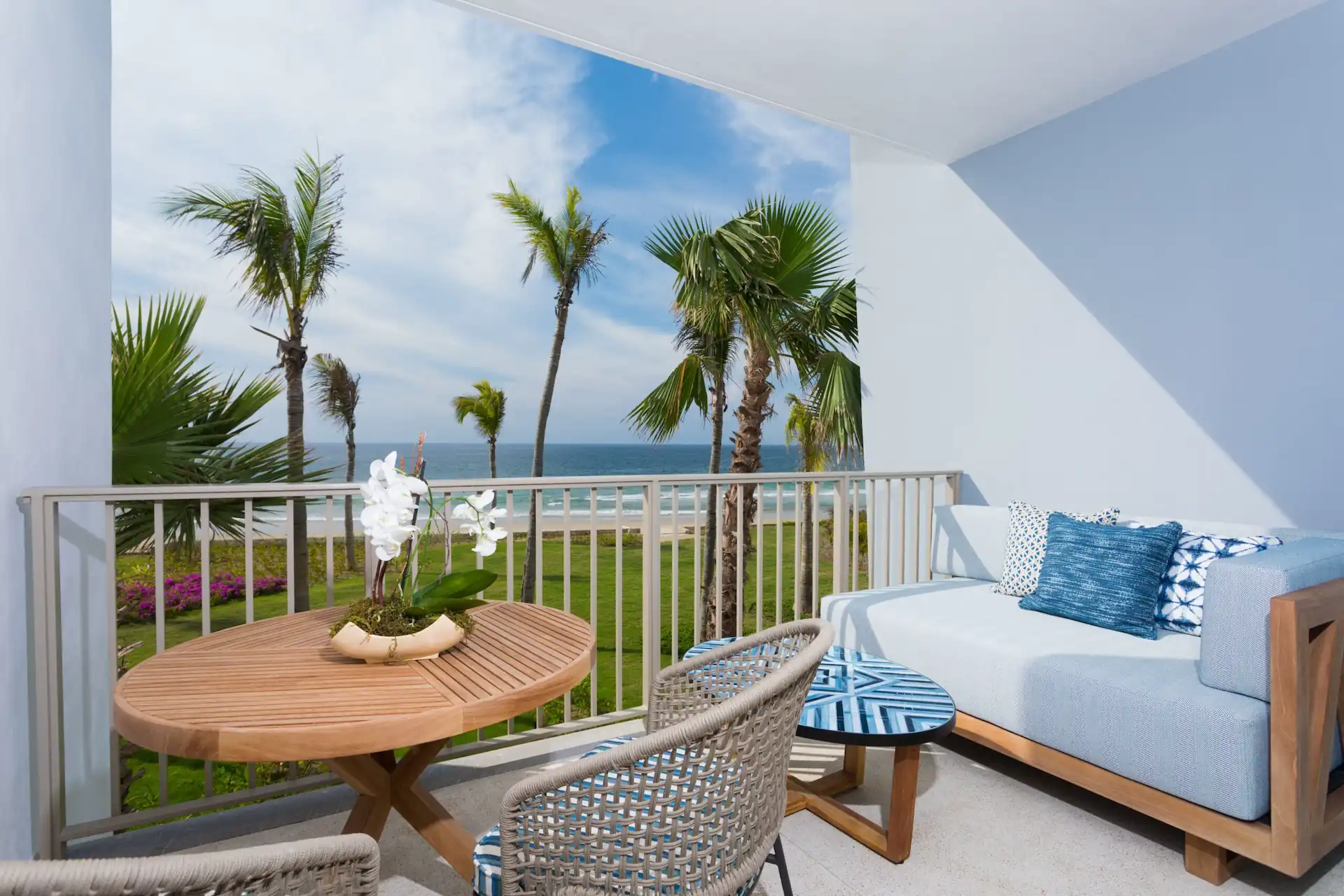 Beachfront Room Two Queen Beds
